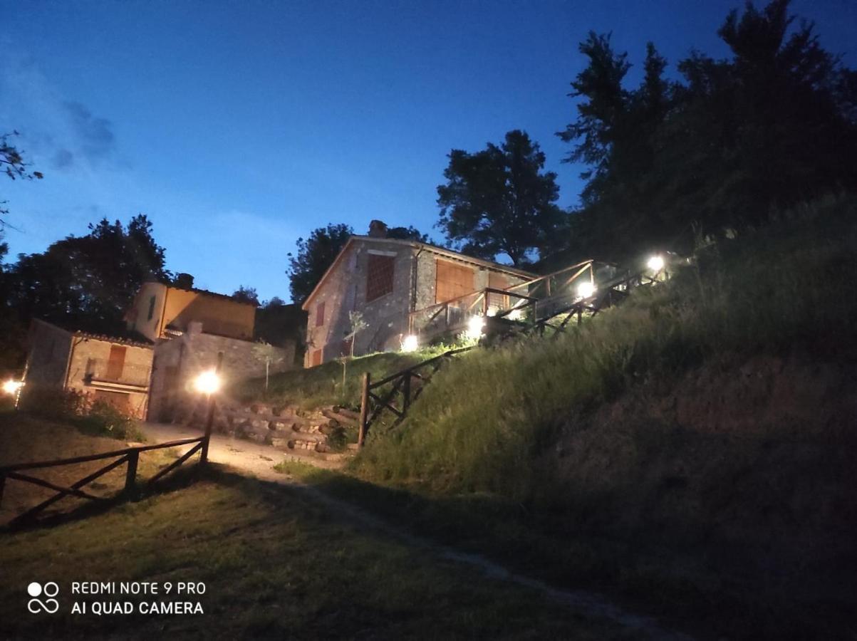 Tramonto Casa Barga Toscana Ristrutturata 2021 ภายนอก รูปภาพ